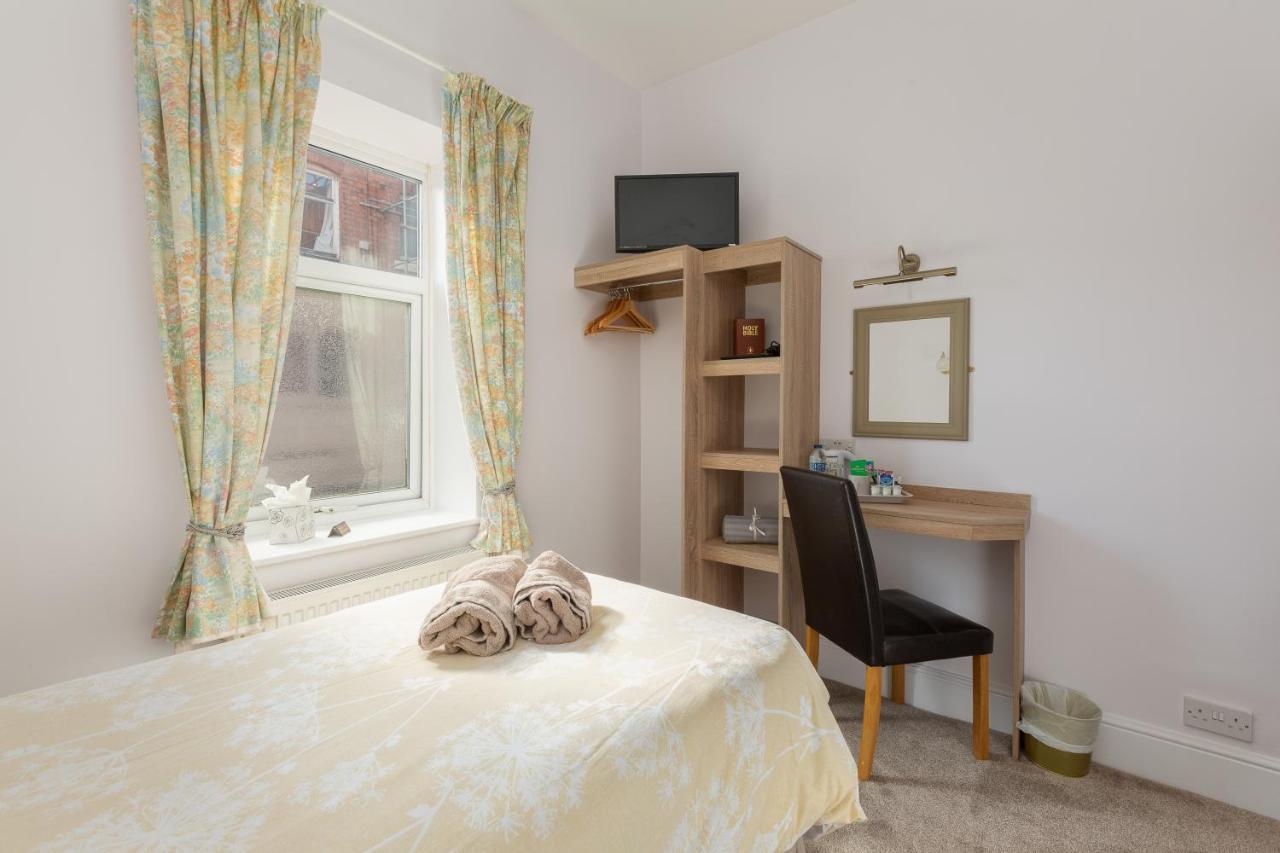 Bed & Breakfast The Hollingworth 4*
